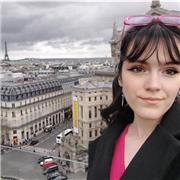 Profesora con experiencia de diversas materias para niños de primaria. Especialidad en idiomas, contando con un B2-C1 de inglés